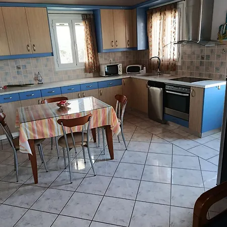 απεραντο γαλαζιο Agia Pelagia (Kythira)